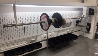 שולחנות משורשרים לבנים עם מתקן גלילים למדף עבור ויוסנס 